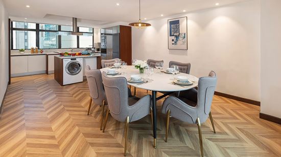 two-bedroom-premier_dining-area-overview
