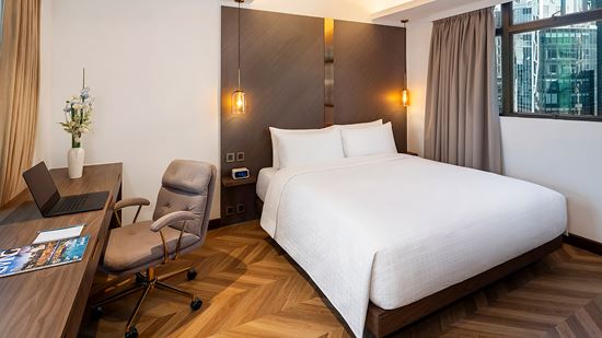 two-bedroom-premier_master-room-with-view