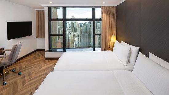 two-bedroom-premier_twin-bedroom-city-view