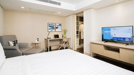 One Bedroom Suite Garden View